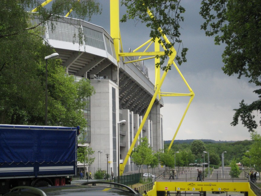 Fußball(bundesliga) im Unterricht?