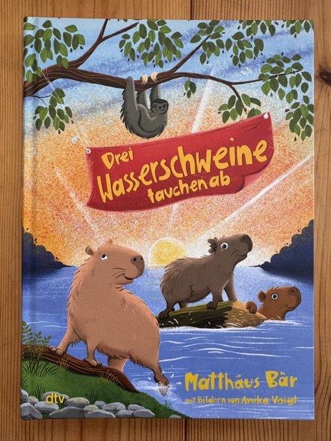 Rezension: „Drei Wasserschweine tauchen&nbsp;ab“